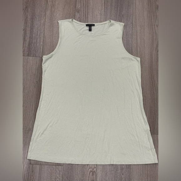EILEEN FISHER Size Medium Crew Neck Tank Top Viscose Green Lightweight Women - Picture 2 of 9